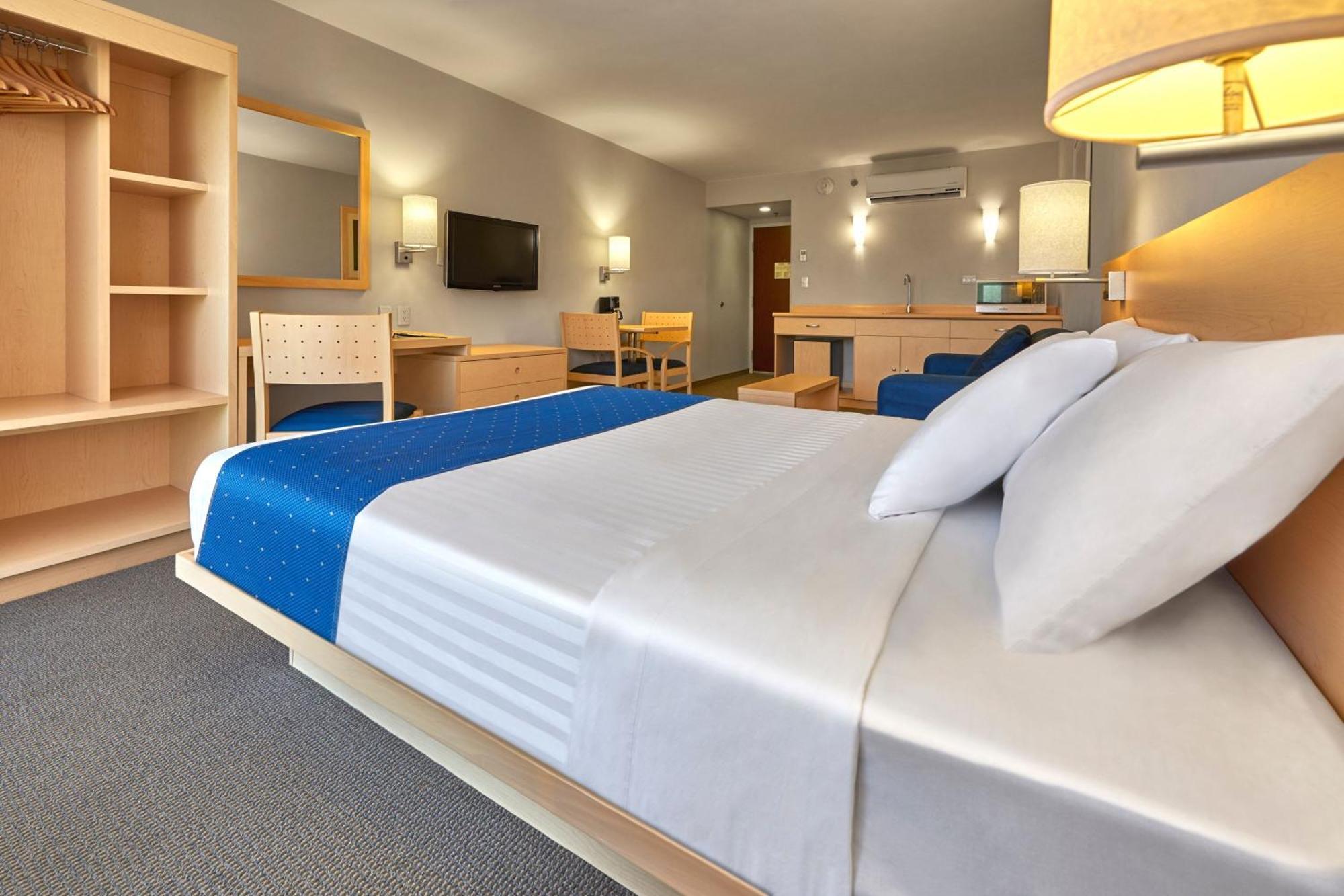 City Express By Marriott Puebla Finsa Экстерьер фото